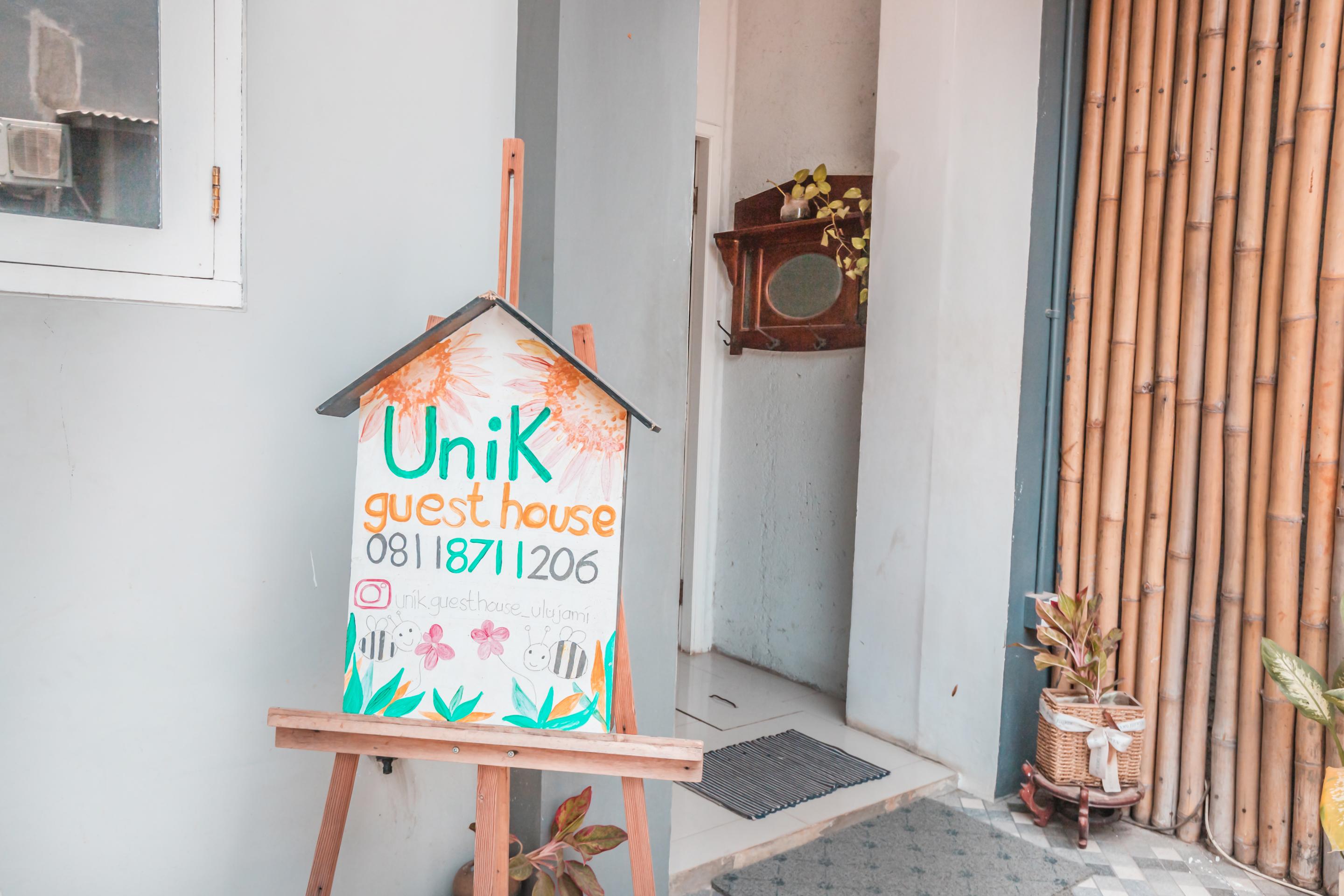 Oyo 1555 Unik Guesthouse Syariah Jakarta Buitenkant foto